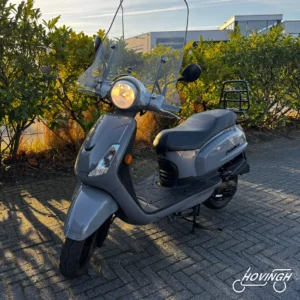 Sym Fiddle2 2021 — voorkant geel kenteken te koop bij Hovingh Scooters Groningen