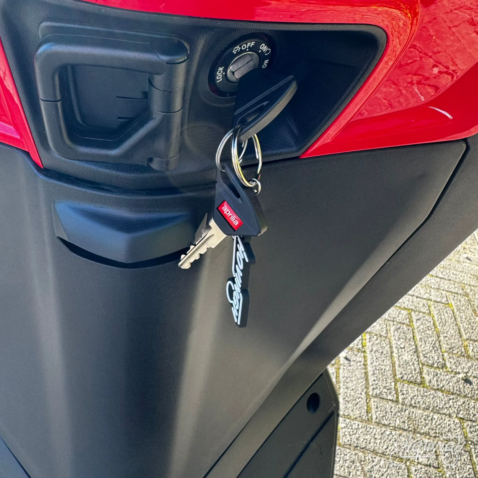 Aprilia SXR 50 2024 contactslot en sleutelhanger