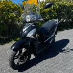 Sym Symphony ST 2021 zwart — voorkant geel kenteken te koop bij Hovingh Scooters Groningen