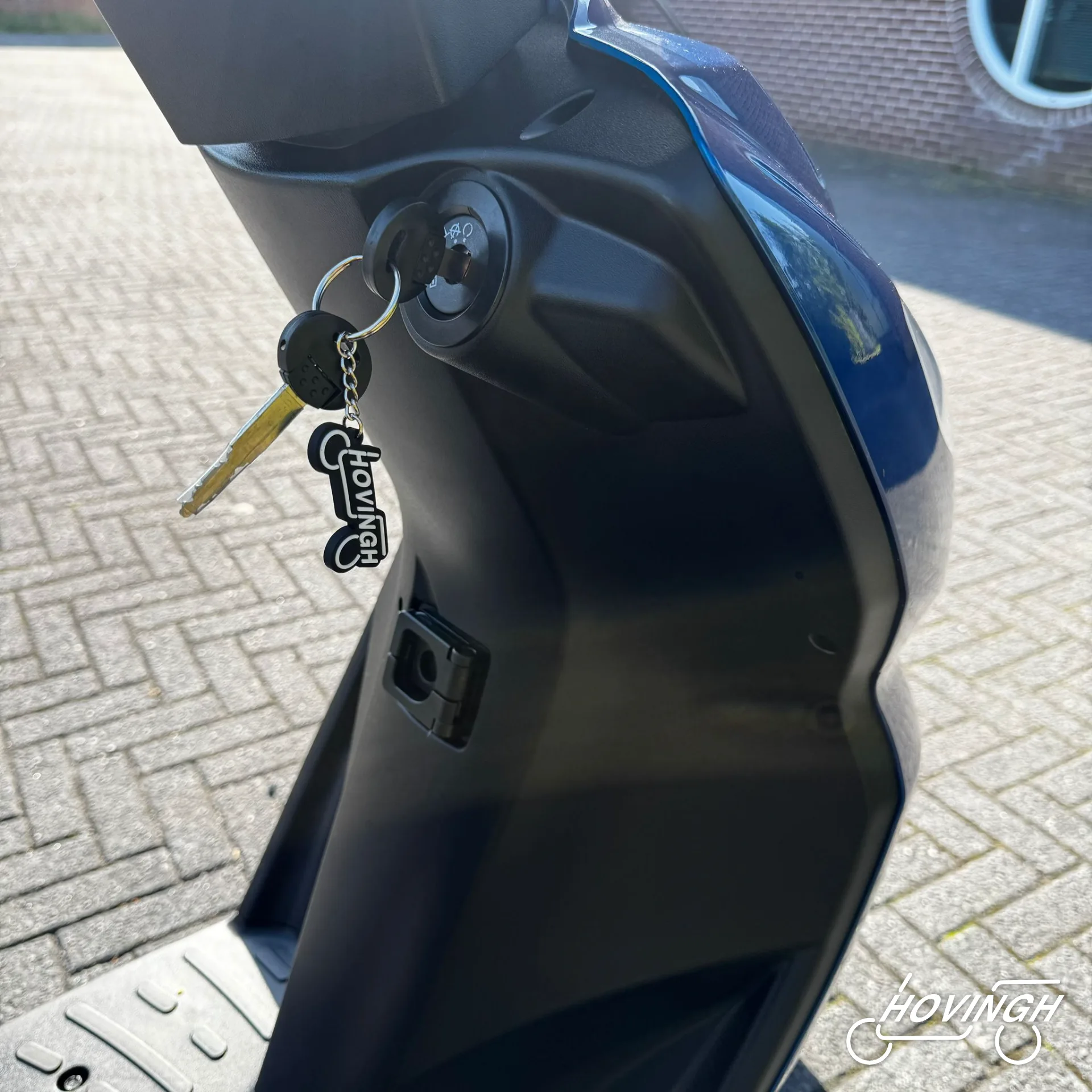 Peugeot Kisbee 2019 contactslot en sleutelhanger