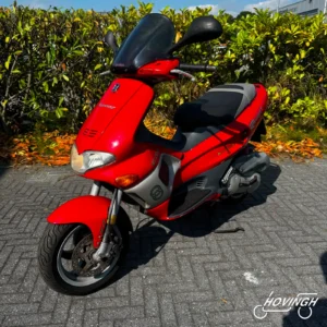 Gilera Runner FXR 180 1998 rood — voorkant geel kenteken te koop bij Hovingh Scooters Groningen
