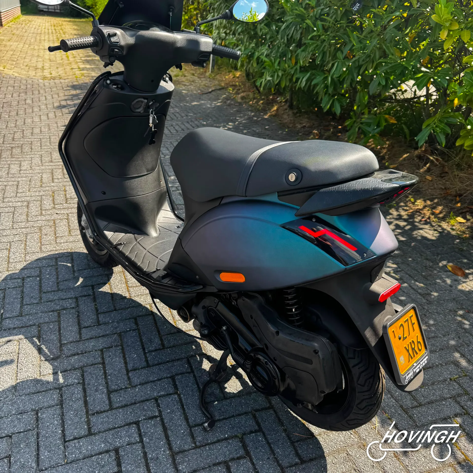 Piaggio zip 4T mat cameleon 2006 zwart schuine achterkant links