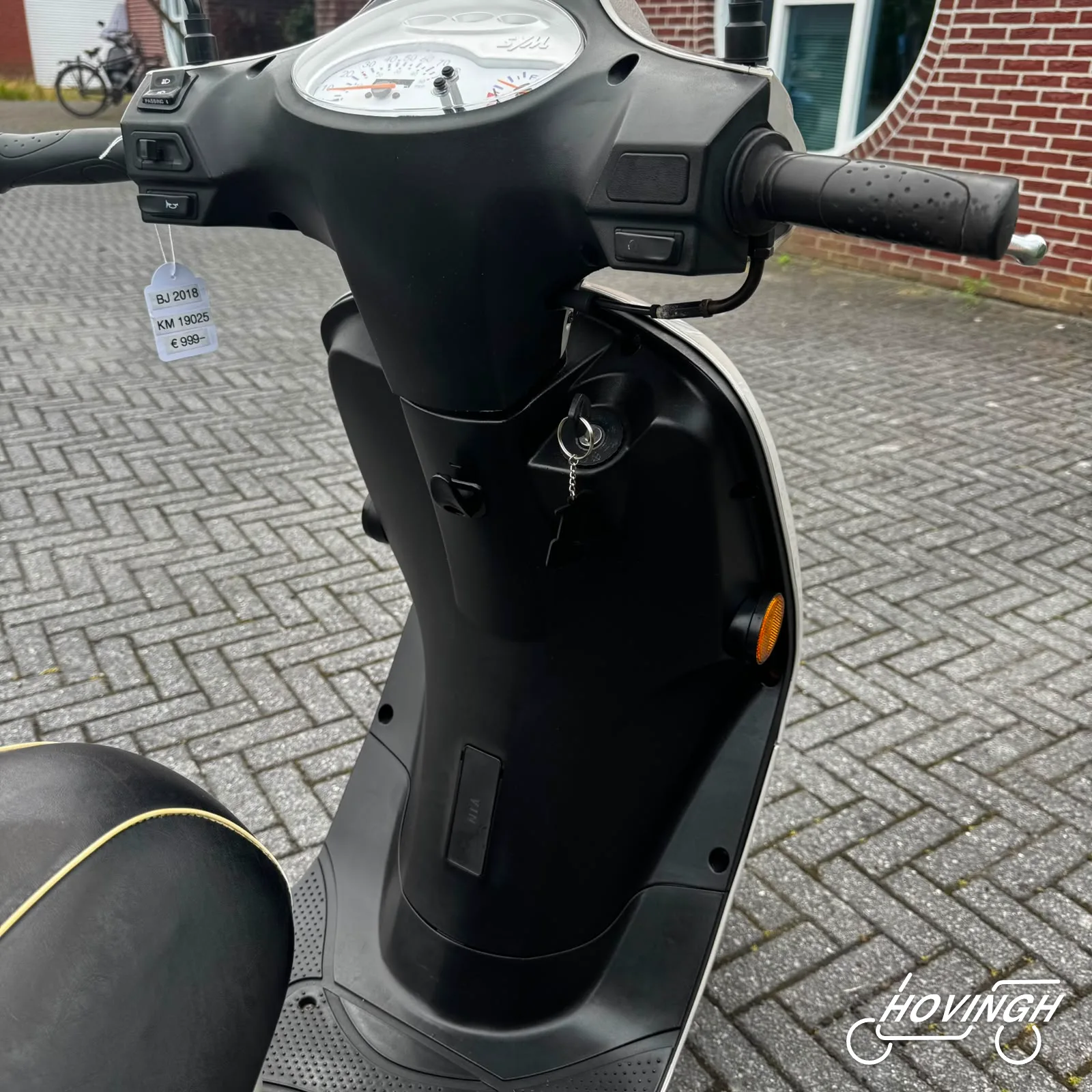 Sym Fiddle 2 2018 contactslot en sleutelhanger