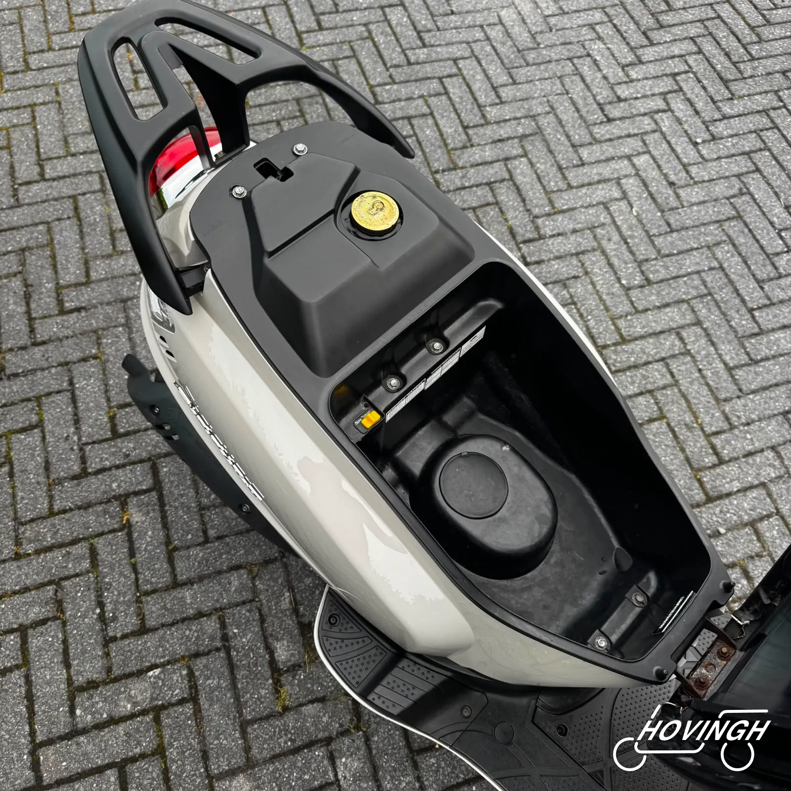 Sym Fiddle 2 2018 opbergvak en bagageruimte