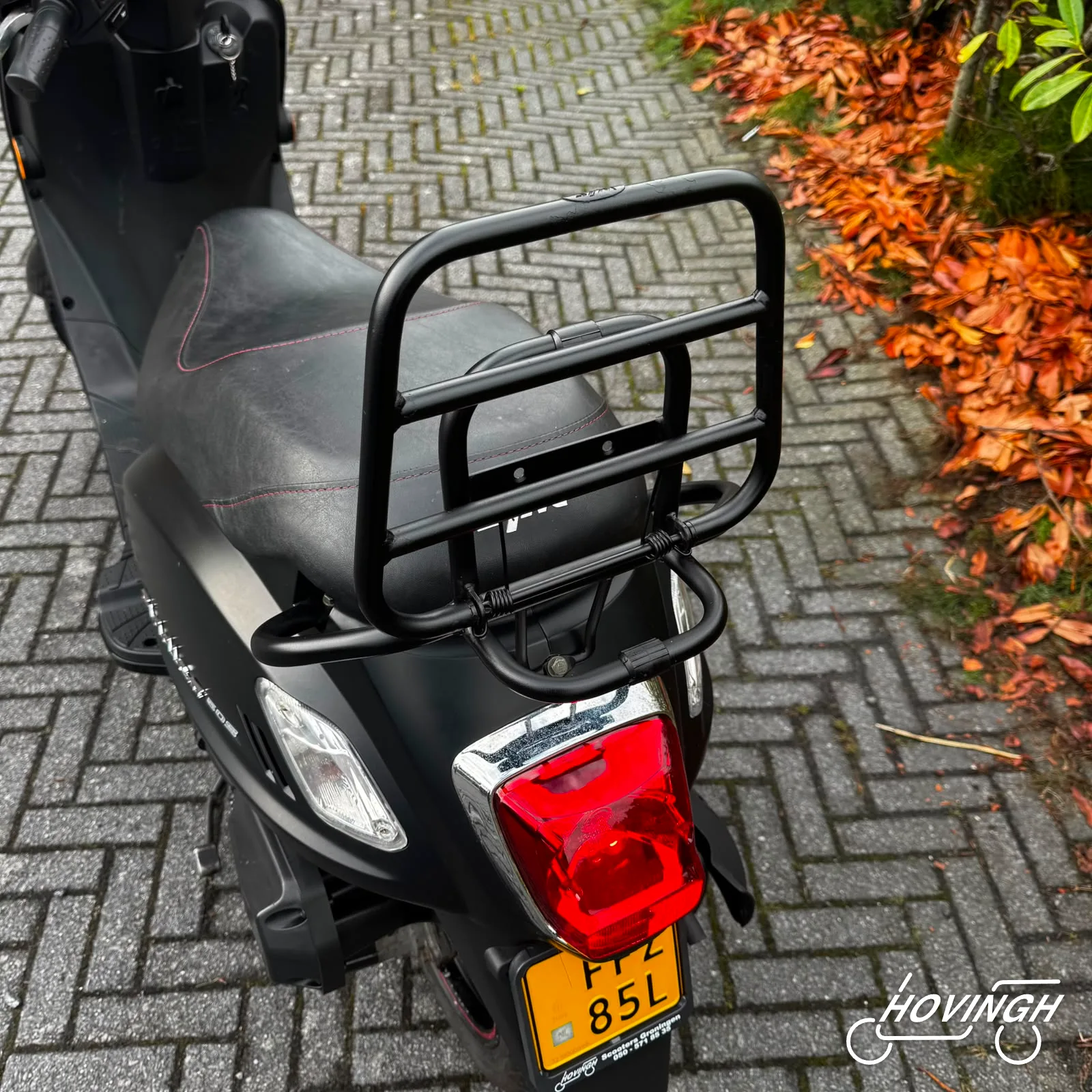 Sym Fiddle2 2022 mat zwart achterkant aanzicht