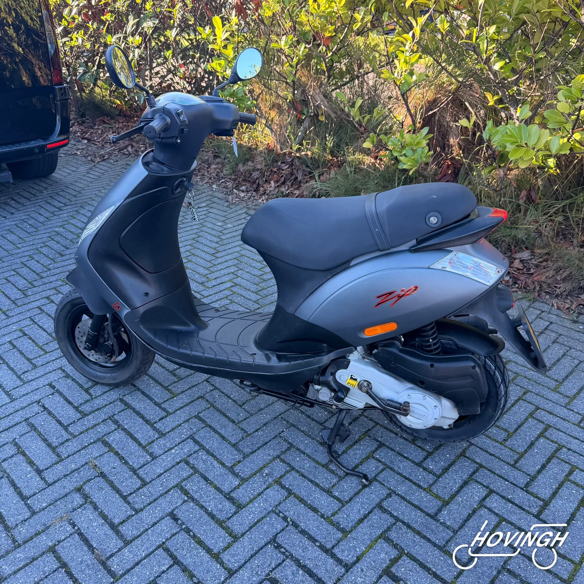 Piaggio Zip 4T 2017 mat grijs linkerzijkant
