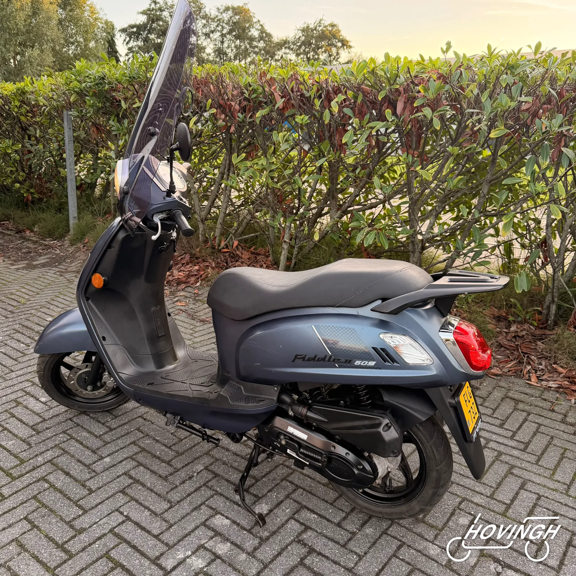 Sym Fiddle 2 2022 mat blauw linkerzijkant