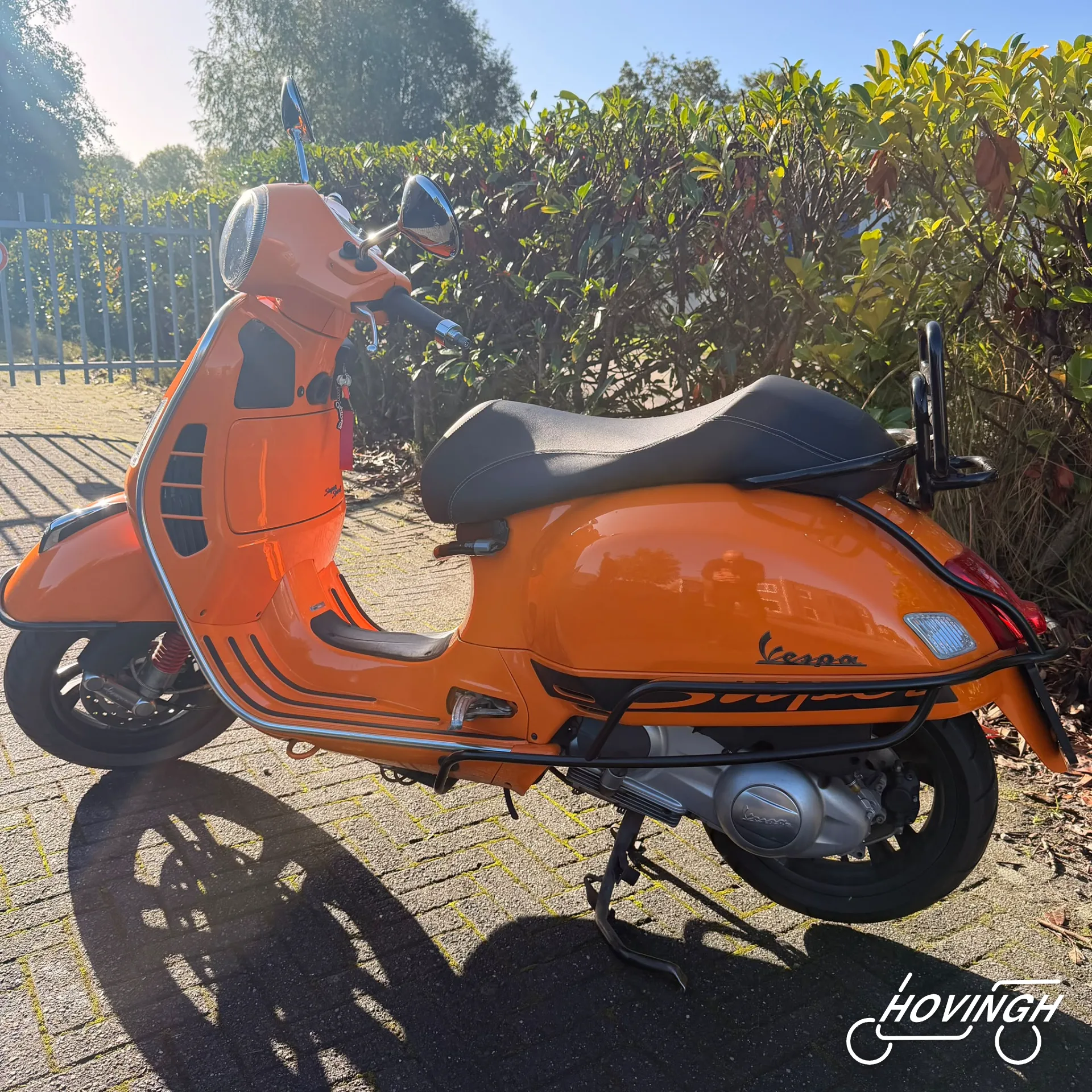 Vespa GTS 300 2014 zwart linkerzijkant