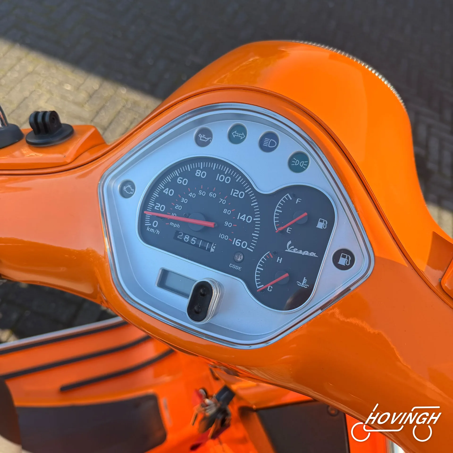 Vespa GTS 300 2014 kilometerstand display — 28000 km