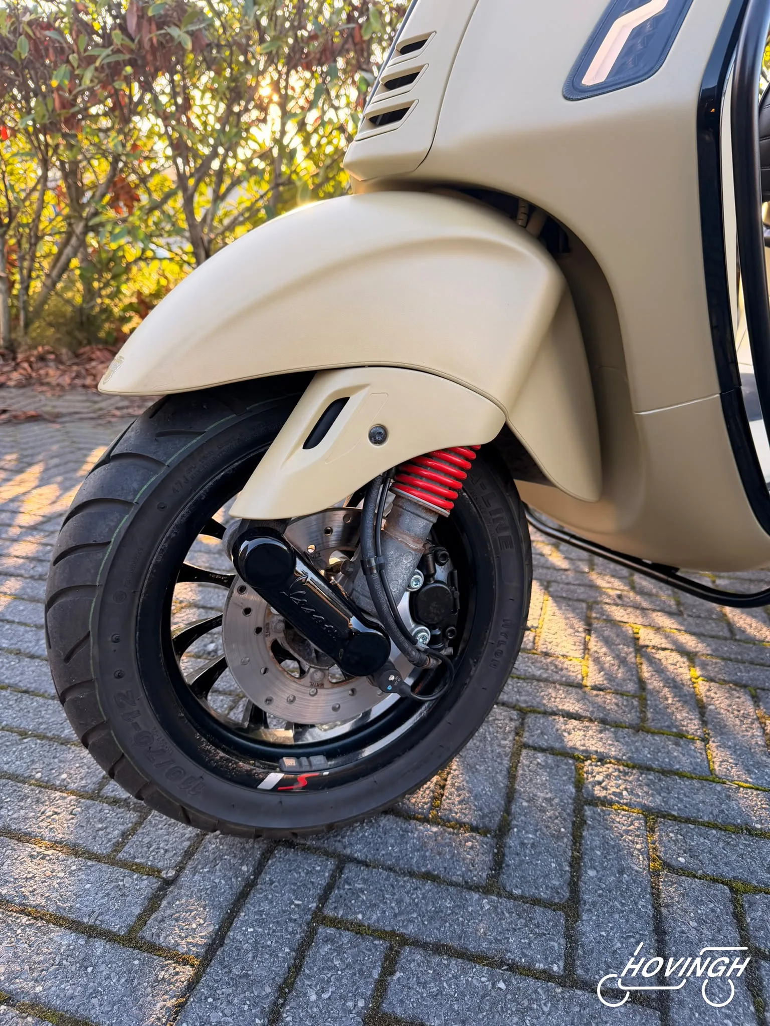 Vespa Sprint Custom paint 2021 voorvork en voorwiel