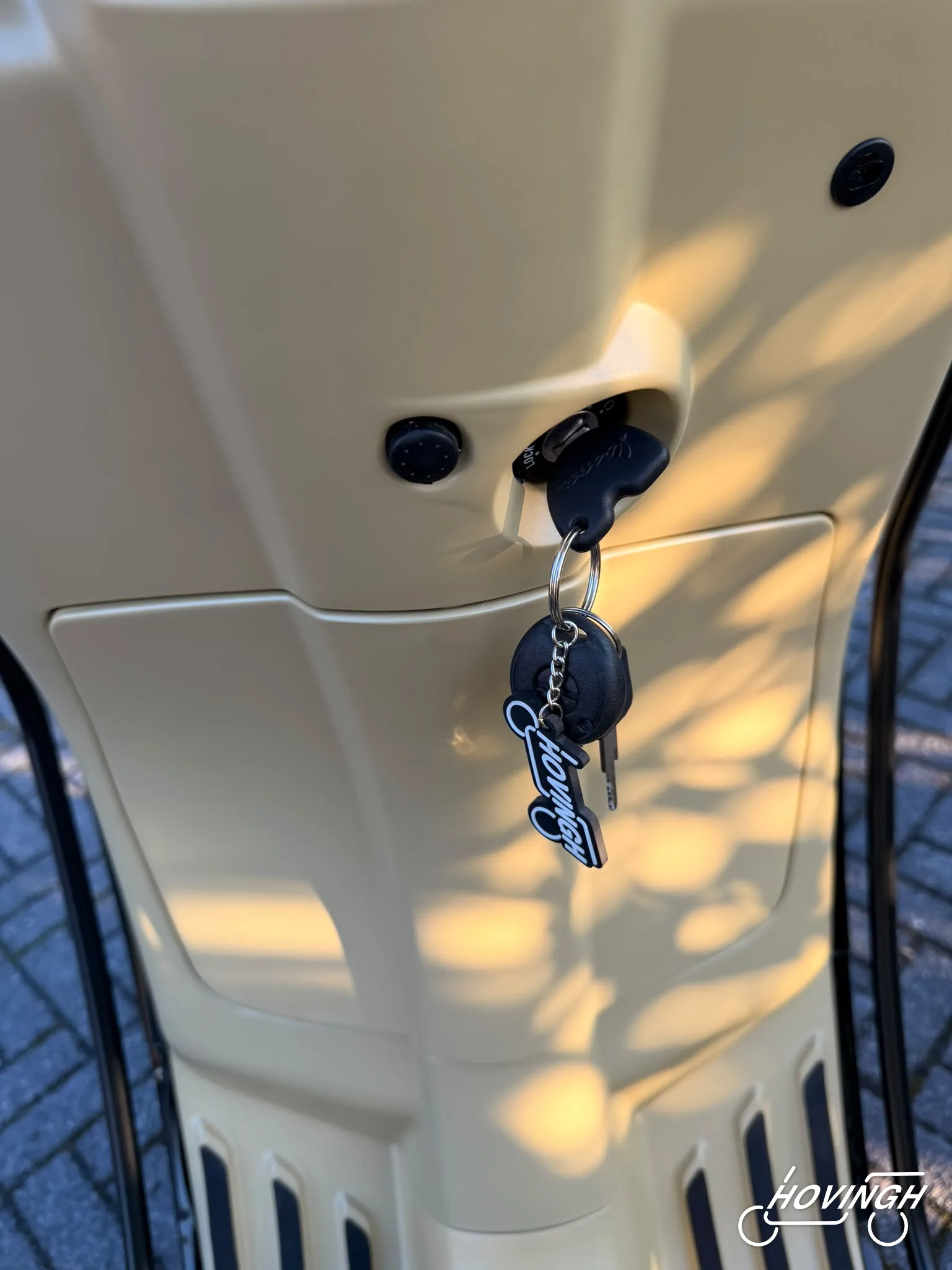 Vespa Sprint Custom paint 2021 contactslot en sleutelhanger (2)